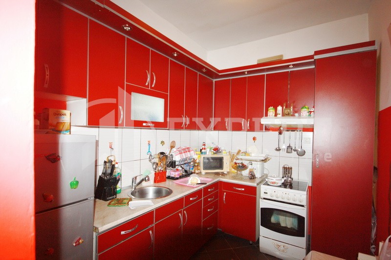 četvorosobna kuća, 243 m2, Crveni krst, Moravska ID: p-01788 10