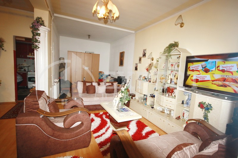 četvorosobna kuća, 243 m2, Crveni krst, Moravska ID: p-01788 5