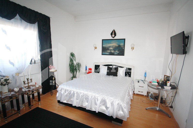 četvorosobna kuća, 243 m2, Crveni krst, Moravska ID: p-01788 6