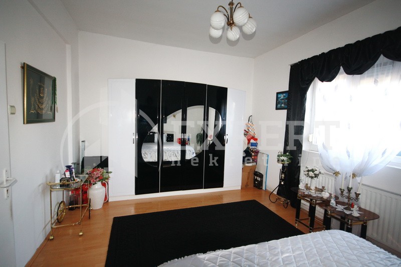 četvorosobna kuća, 243 m2, Crveni krst, Moravska ID: p-01788 7