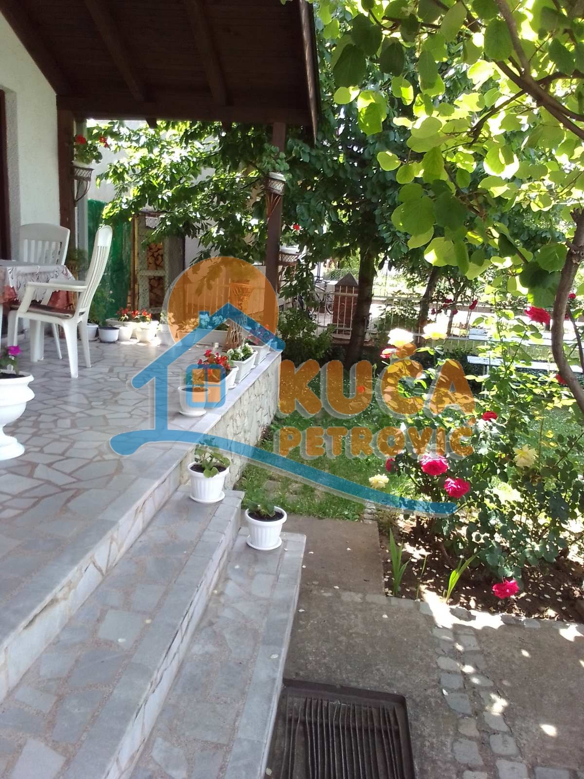 četvorosobna kuća, 248 m2, Niška Banja, Bulevar svetog cara ID: p-06630 17