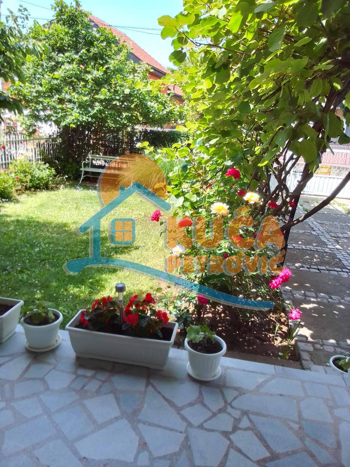 četvorosobna kuća, 248 m2, Niška Banja, Bulevar svetog cara ID: p-06630 19