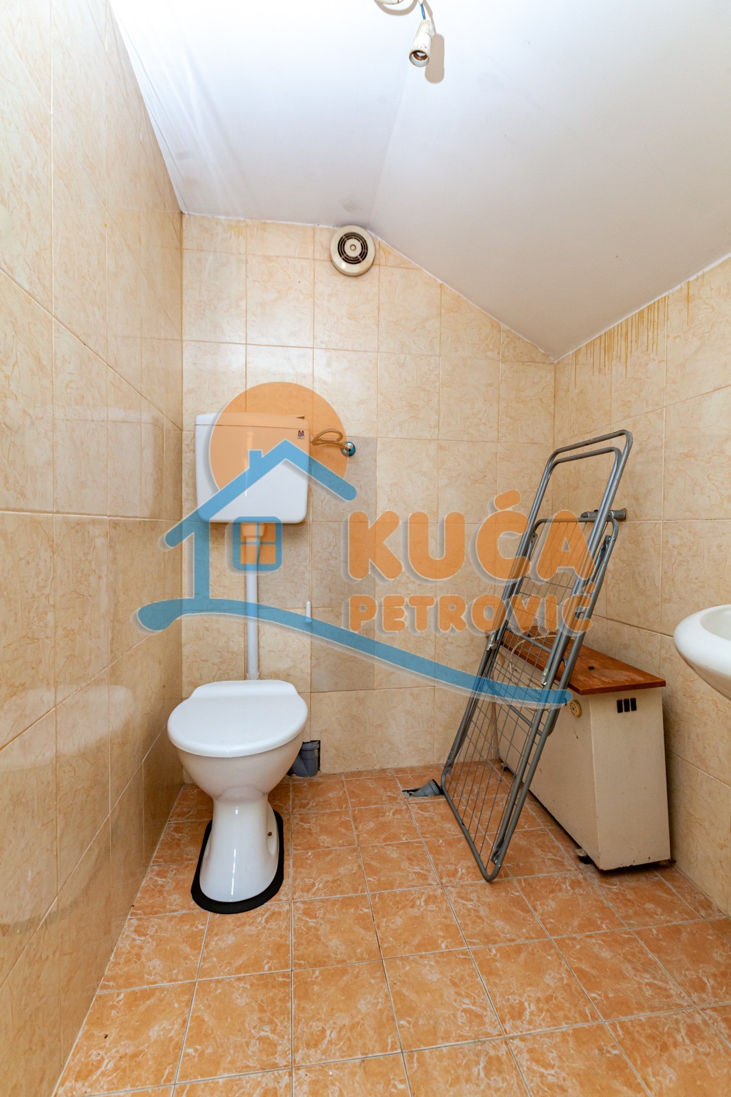 četvorosobna kuća, 248 m2, Niška Banja, Bulevar svetog cara ID: p-06630 14