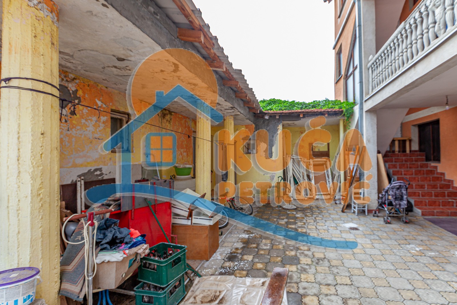 četvorosobna kuća, 250 m2, Crveni krst, Moravska ID: p-03569 2