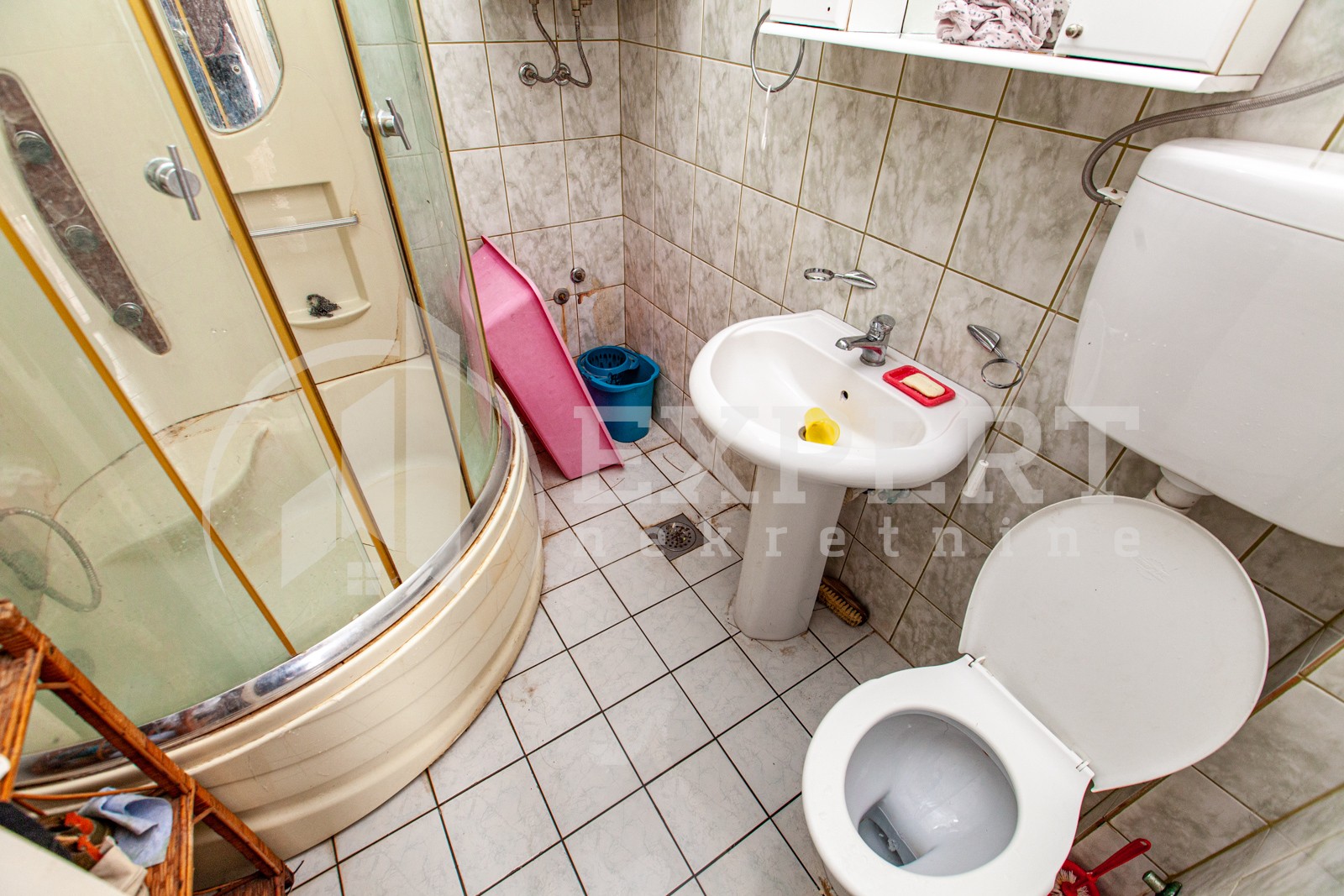 četvorosobna kuća, 250 m2, Crveni krst, Moravska ID: p-03569 19