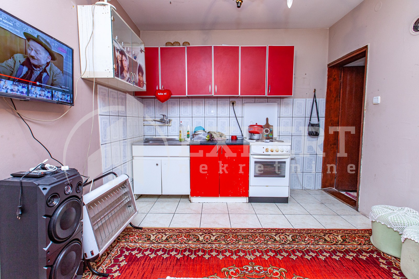 četvorosobna kuća, 250 m2, Crveni krst, Moravska ID: p-03569 13