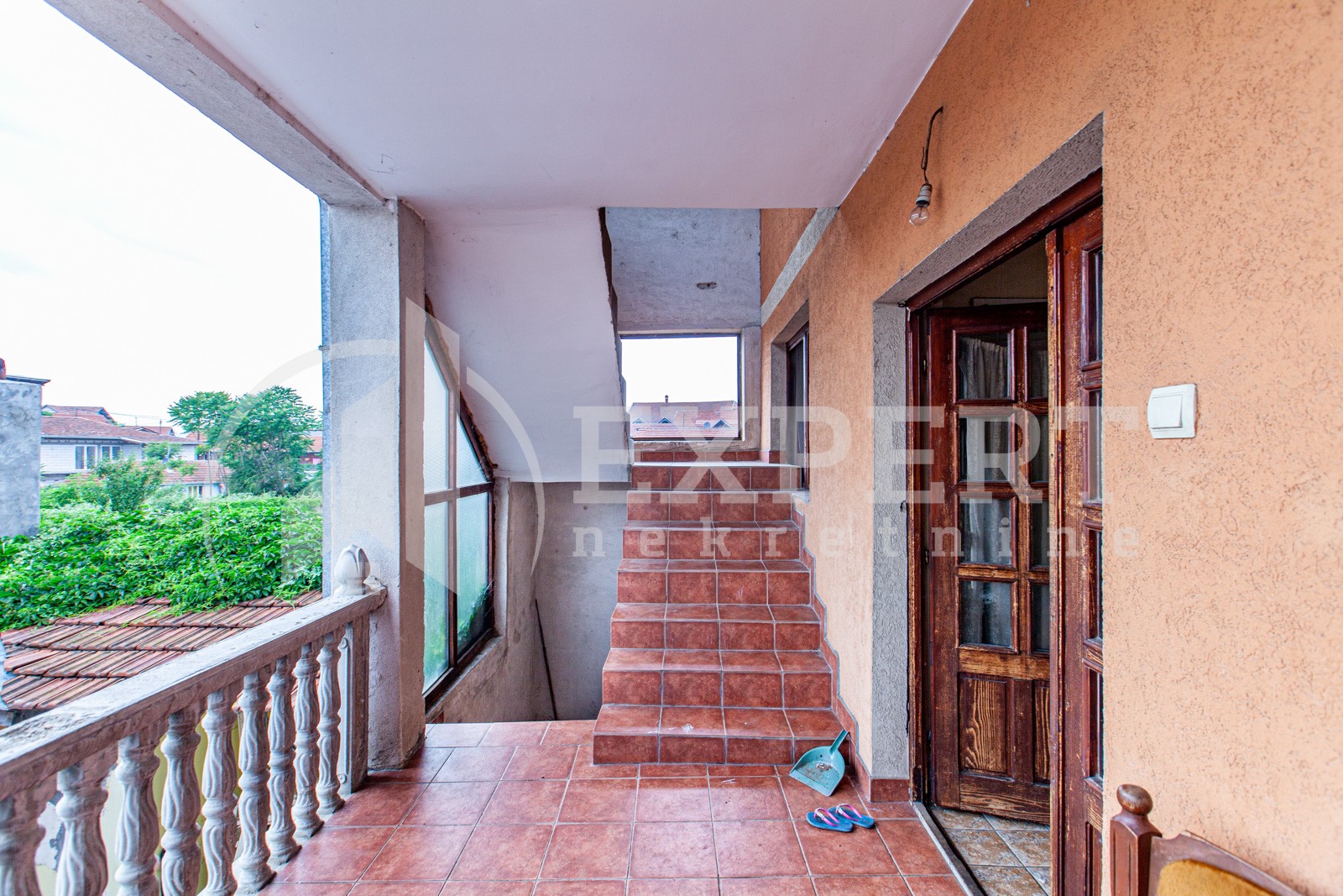 četvorosobna kuća, 250 m2, Crveni krst, Moravska ID: p-03569 3