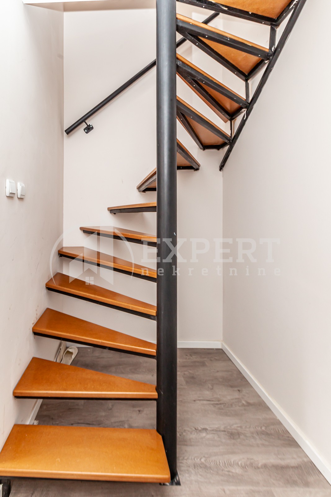 četvorosobna kuća, 250 m2, Kičevo, Stevana Nemanje ID: p-08566 16