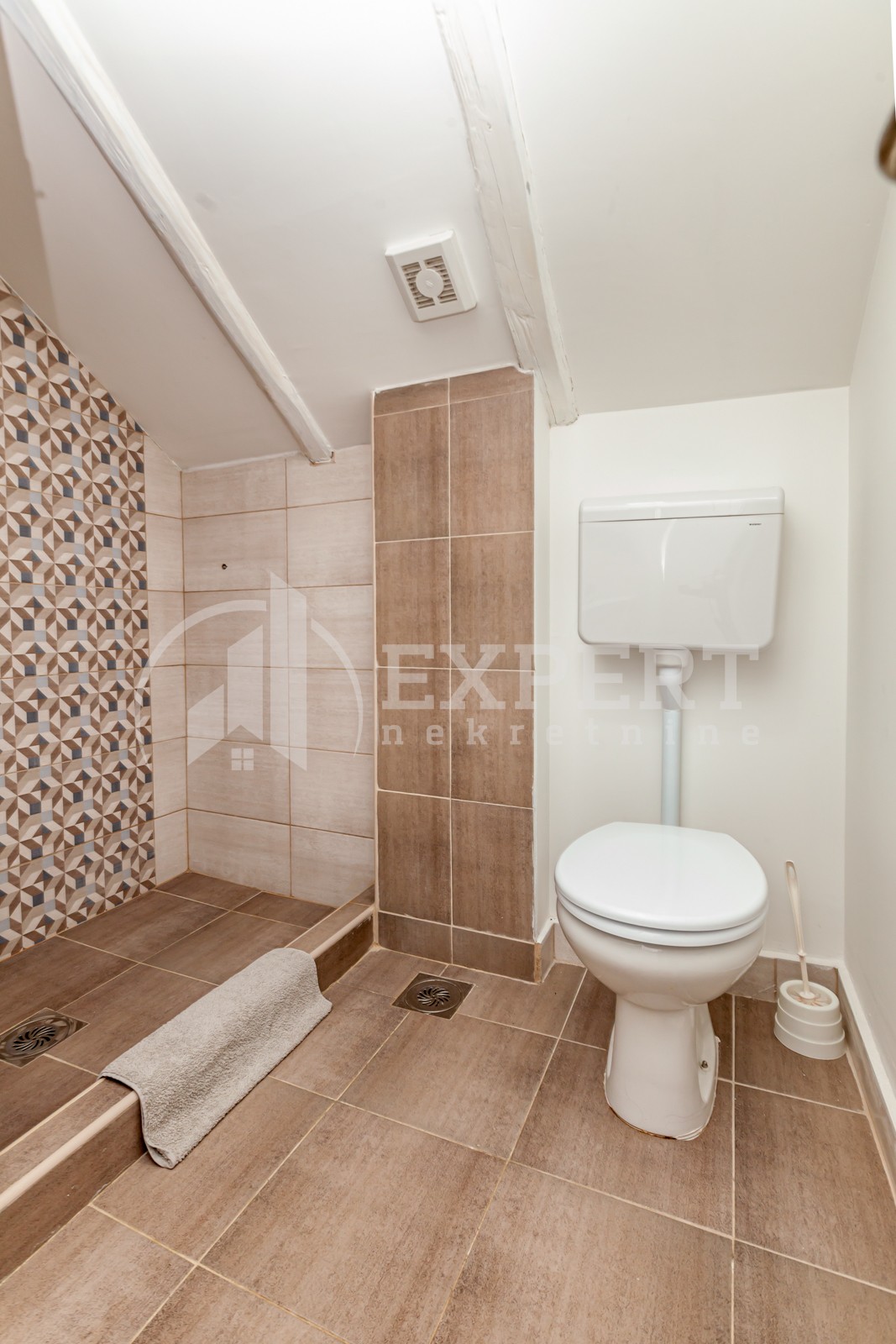 četvorosobna kuća, 250 m2, Kičevo, Stevana Nemanje ID: p-08566 12