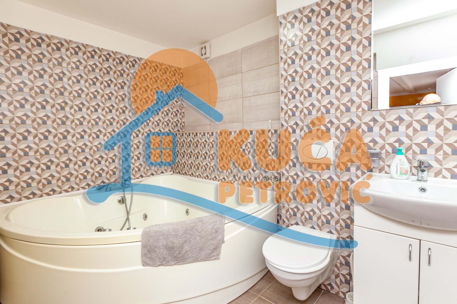 četvorosobna kuća, 250 m2, Kičevo, Stevana Nemanje ID: p-08566 6