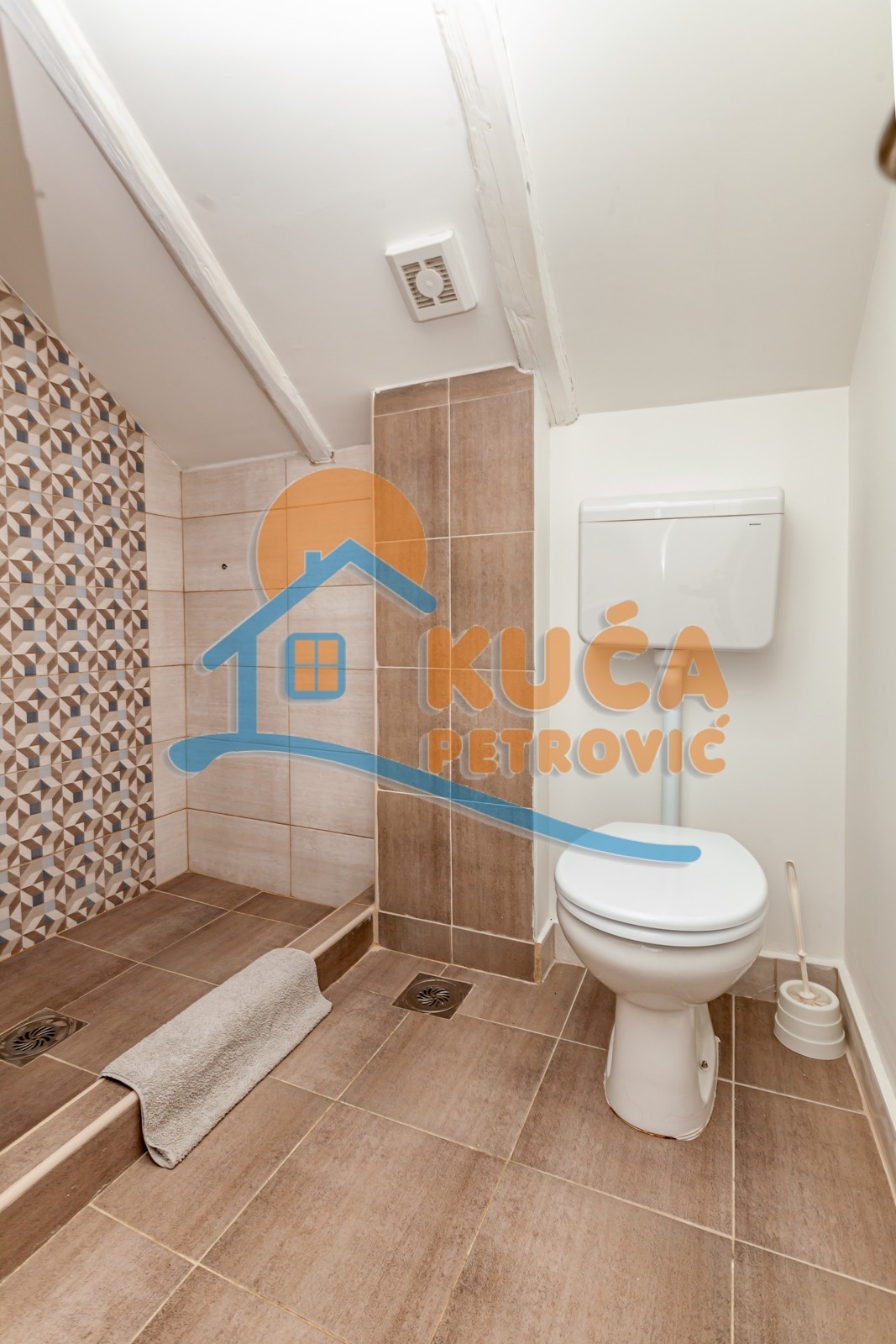 četvorosobna kuća, 250 m2, Kičevo, Stevana Nemanje ID: p-08566 12
