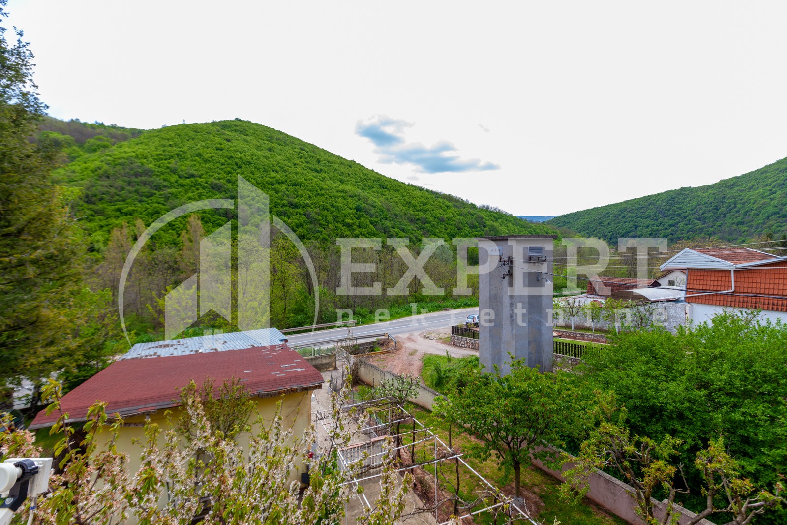 četvorosobna kuća, 250 m2, Sićevo, Sićevo ID: p-08432 19