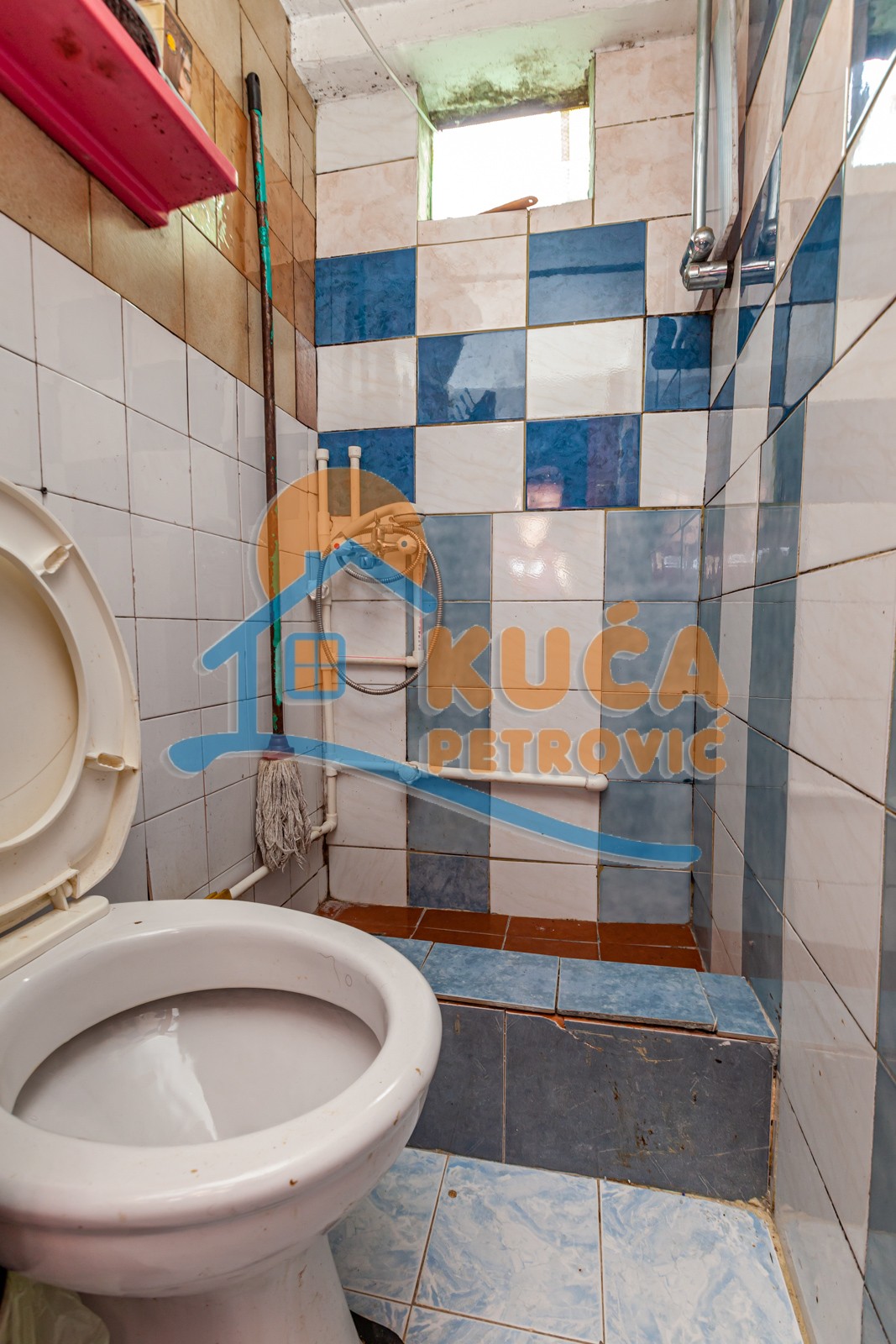 četvorosobna kuća, 250 m2, Sićevo, Sićevo ID: p-08432 23