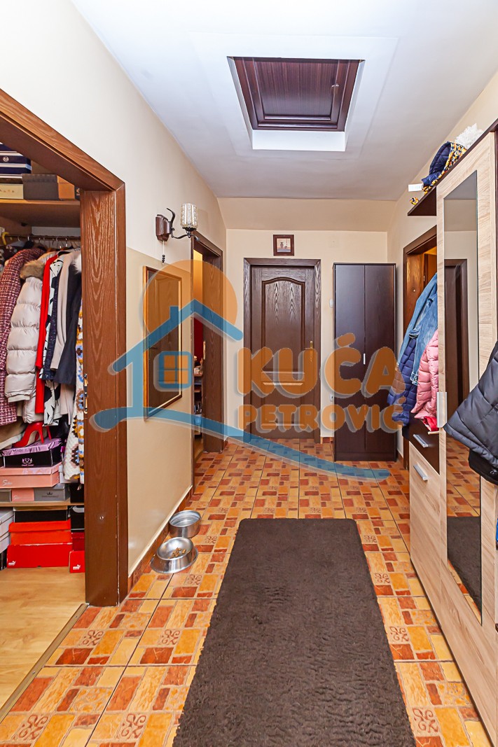 četvorosobna kuća, 265 m2, Čair, Ljube Nenadovića ID: p-09355 21