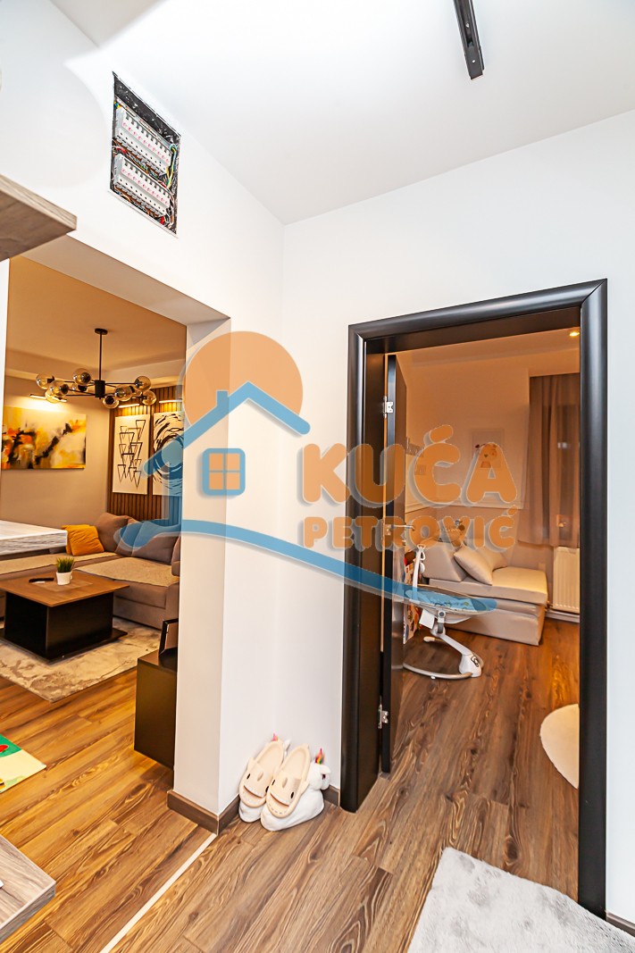 četvorosobna kuća, 265 m2, Čair, Ljube Nenadovića ID: p-09355 9