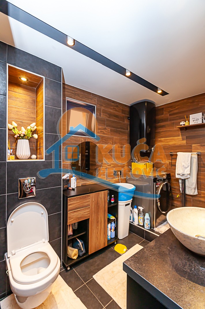 četvorosobna kuća, 265 m2, Čair, Ljube Nenadovića ID: p-09355 10