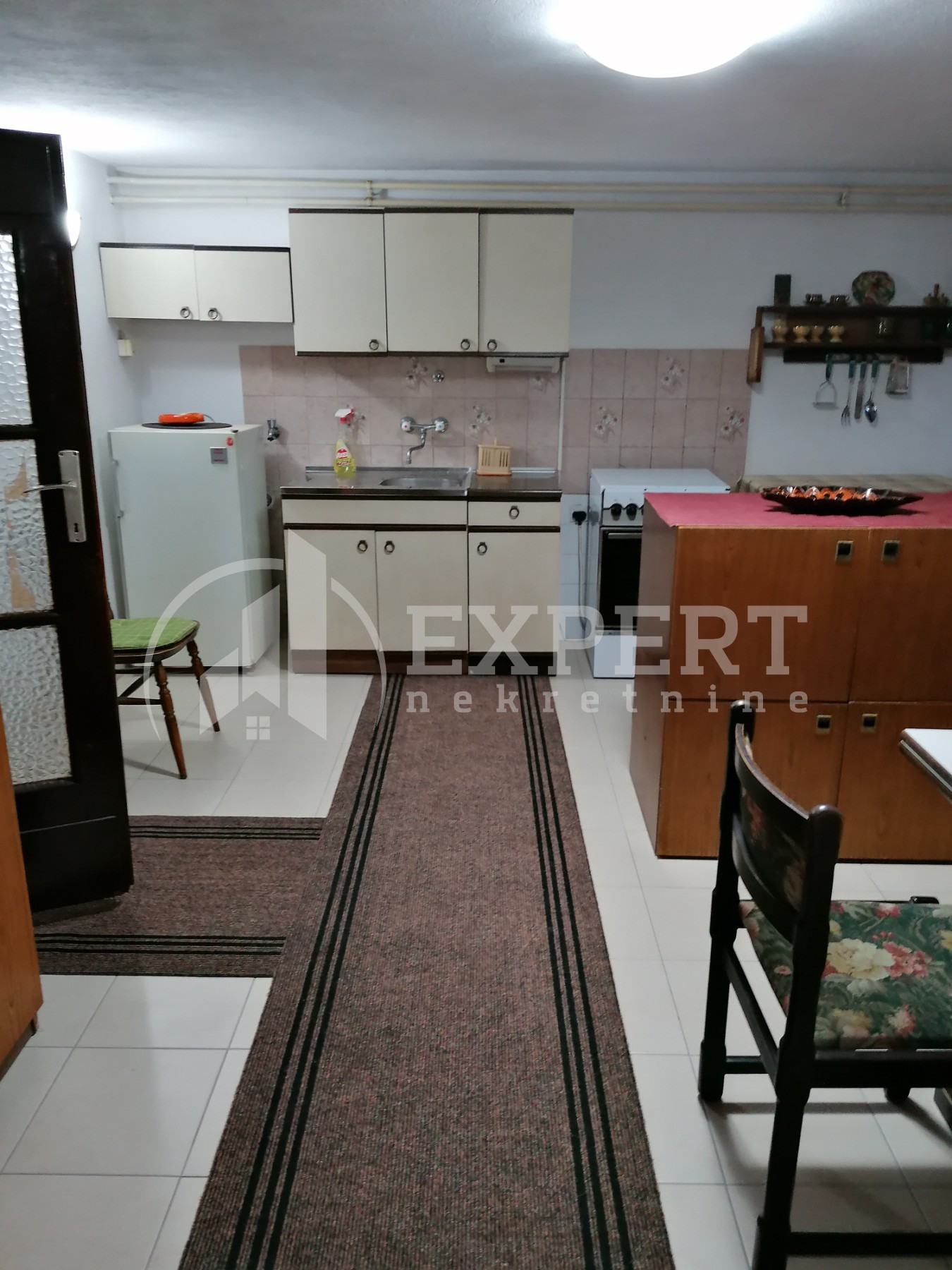 četvorosobna kuća, 275 m2, Centar, Jeronimova ID: p-07609 21