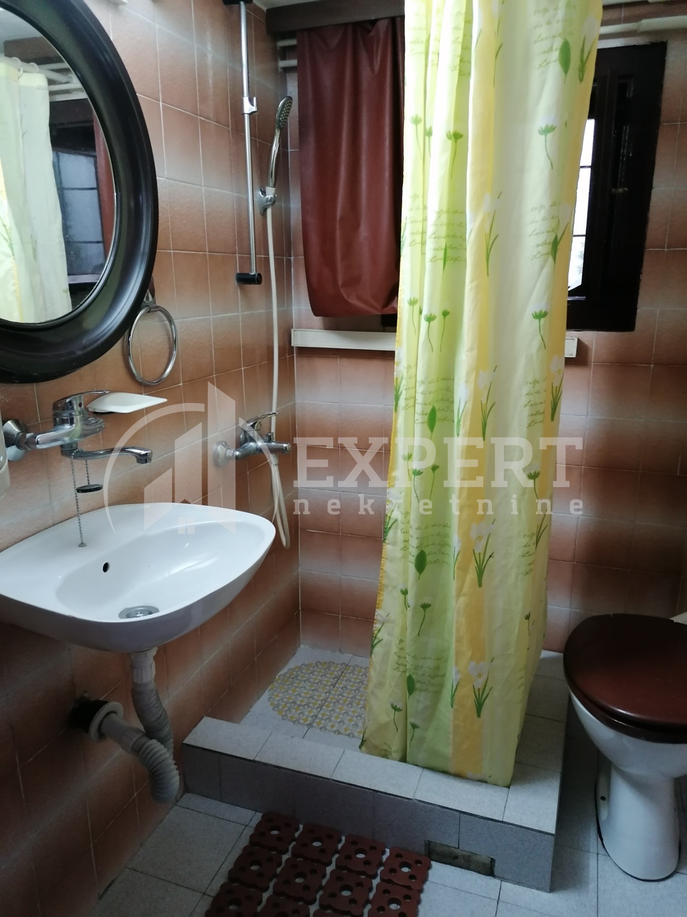 četvorosobna kuća, 275 m2, Centar, Jeronimova ID: p-07609 22