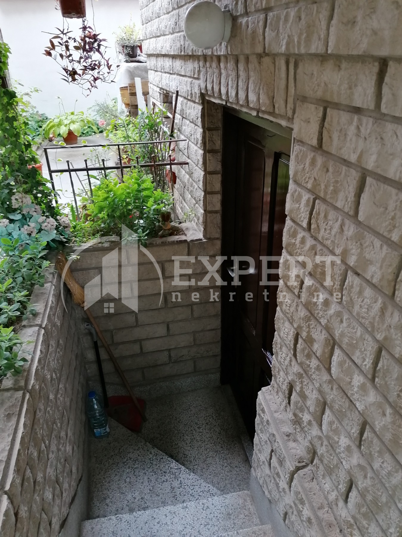 četvorosobna kuća, 275 m2, Centar, Jeronimova ID: p-07609 26