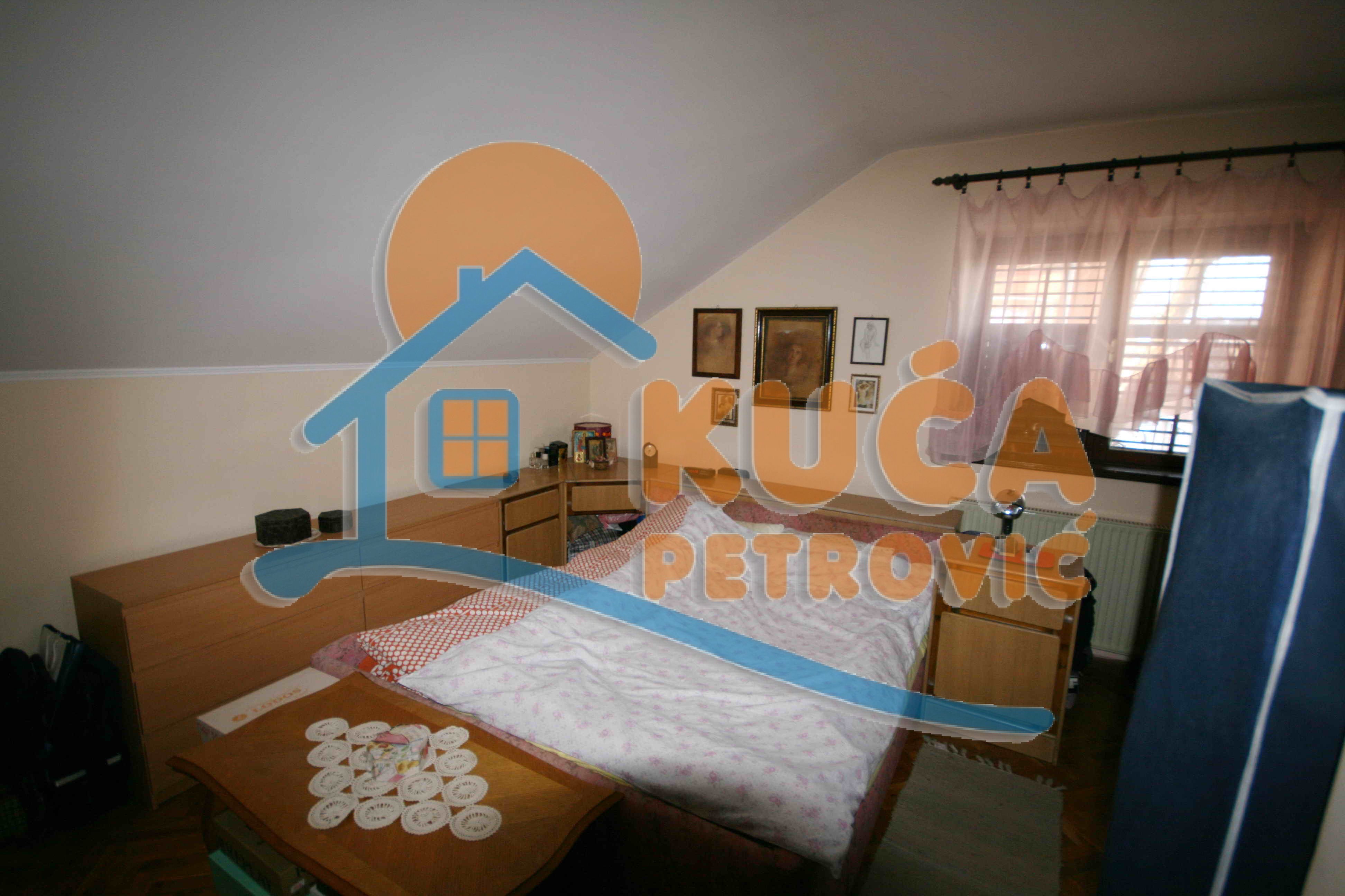 četvorosobna kuća, 275 m2, Centar, Jeronimova ID: p-07609 10