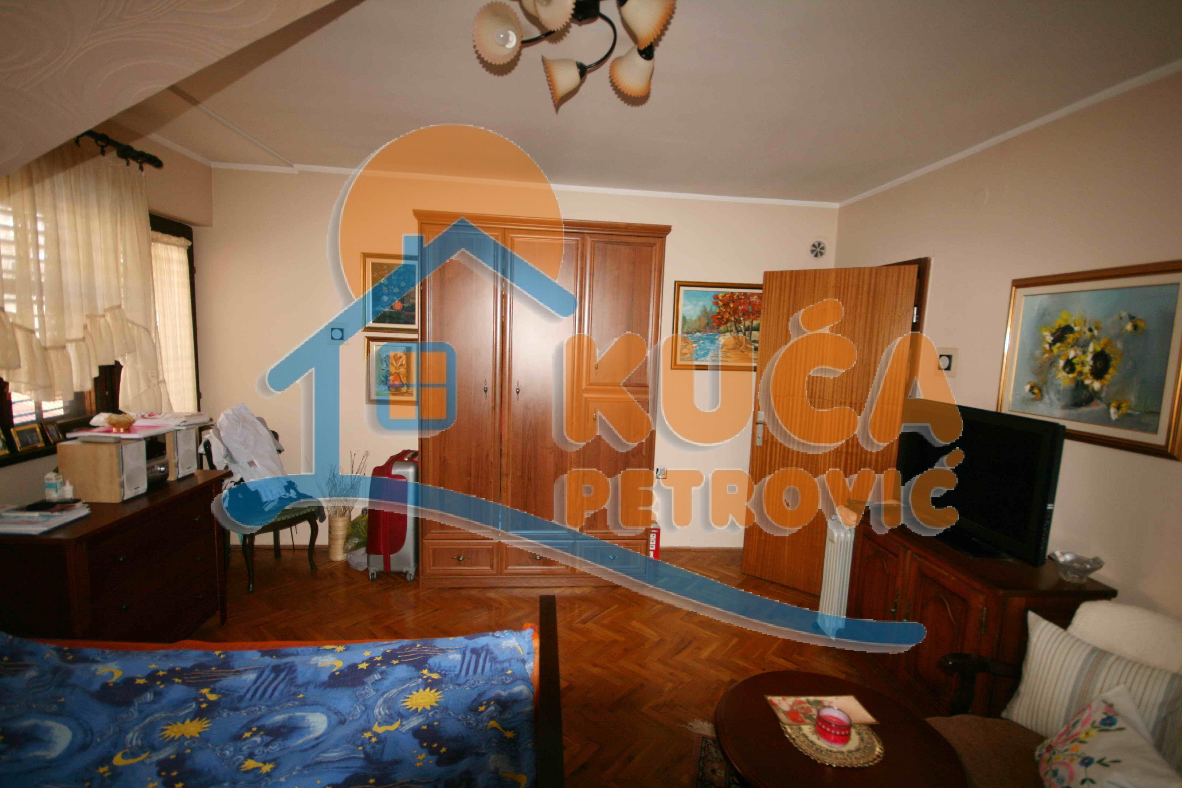 četvorosobna kuća, 275 m2, Centar, Jeronimova ID: p-07609 9