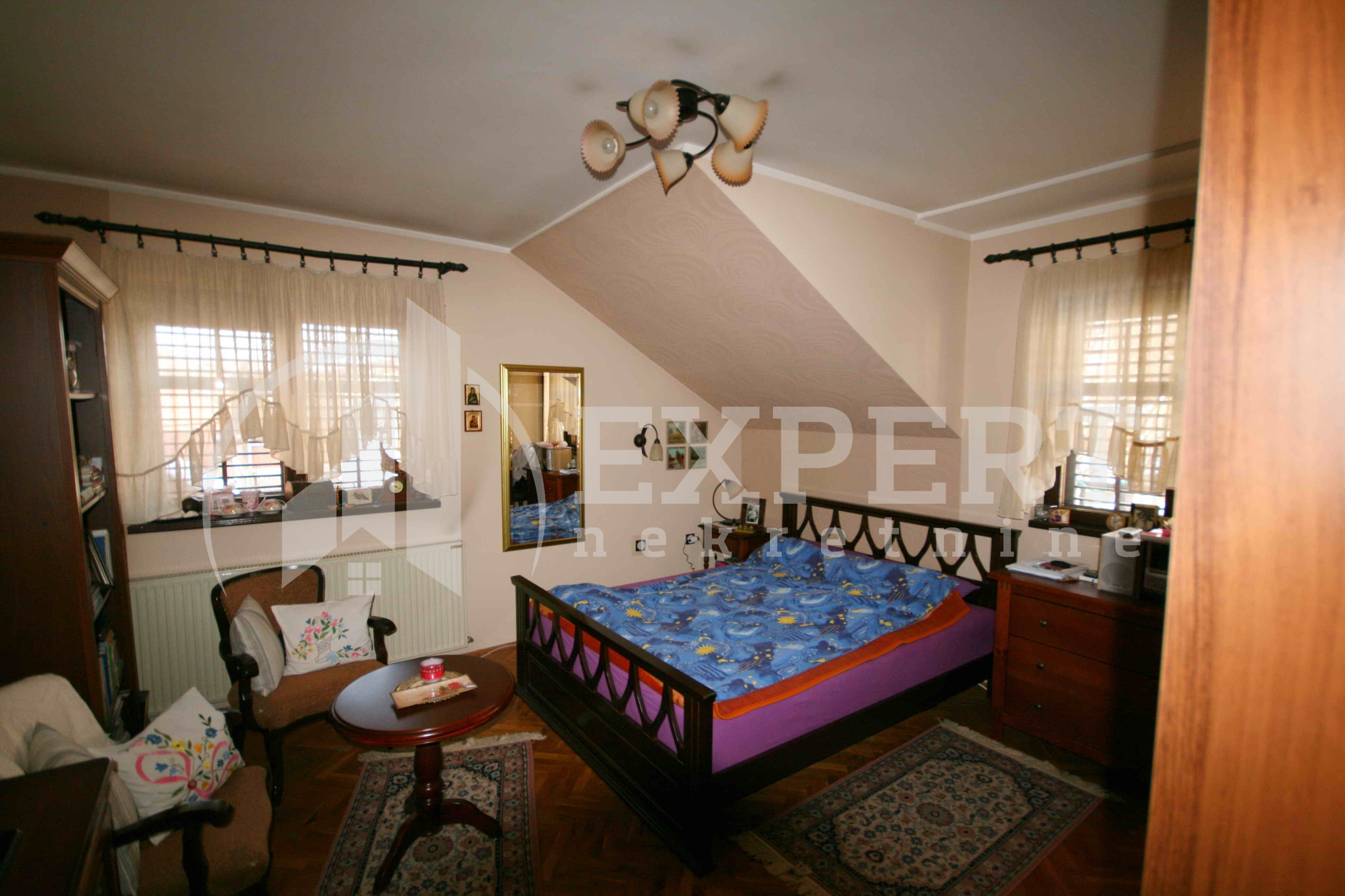 četvorosobna kuća, 275 m2, Centar, Jeronimova ID: p-07609 8