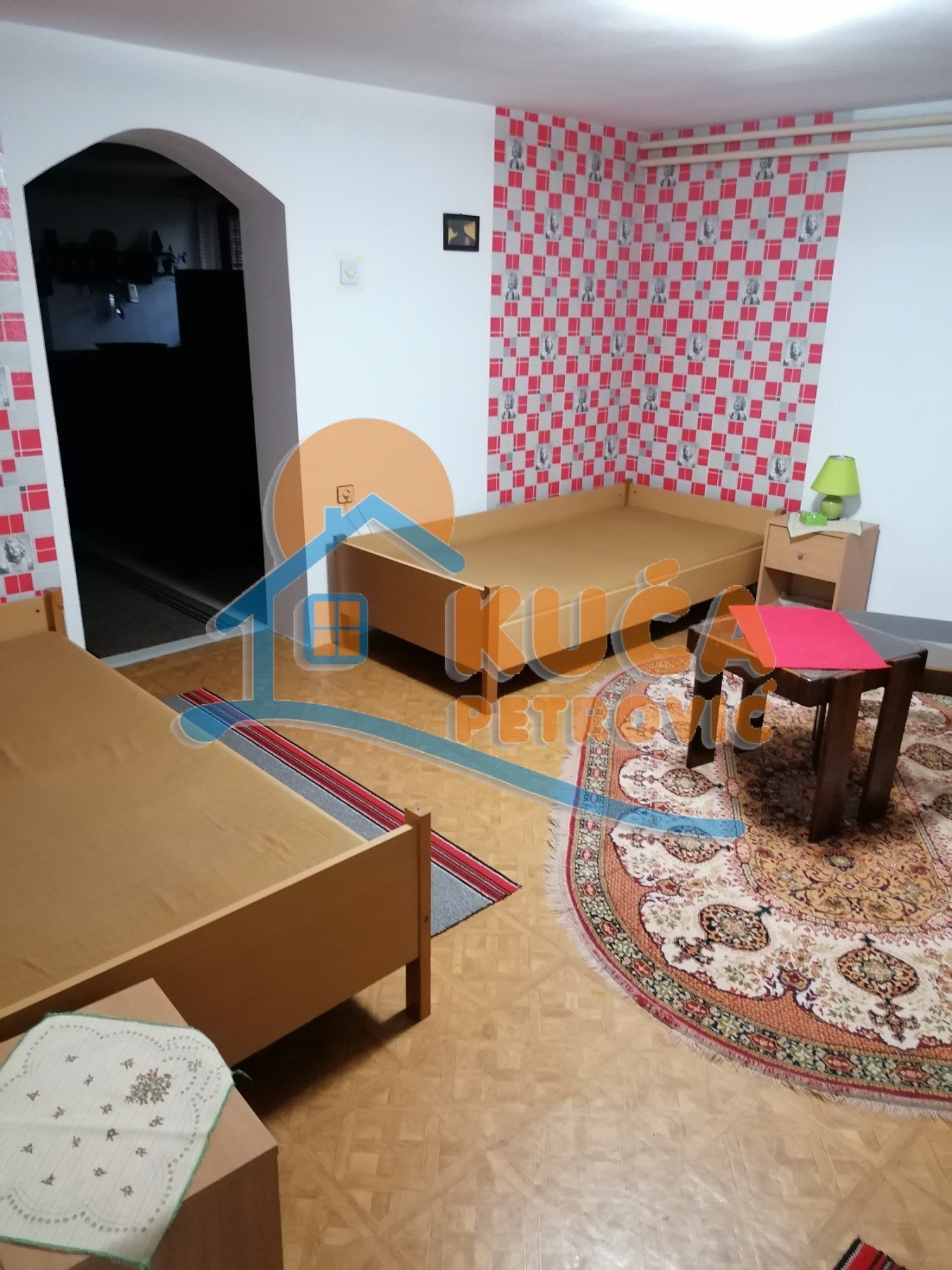 četvorosobna kuća, 275 m2, Centar, Jeronimova ID: p-07609 16