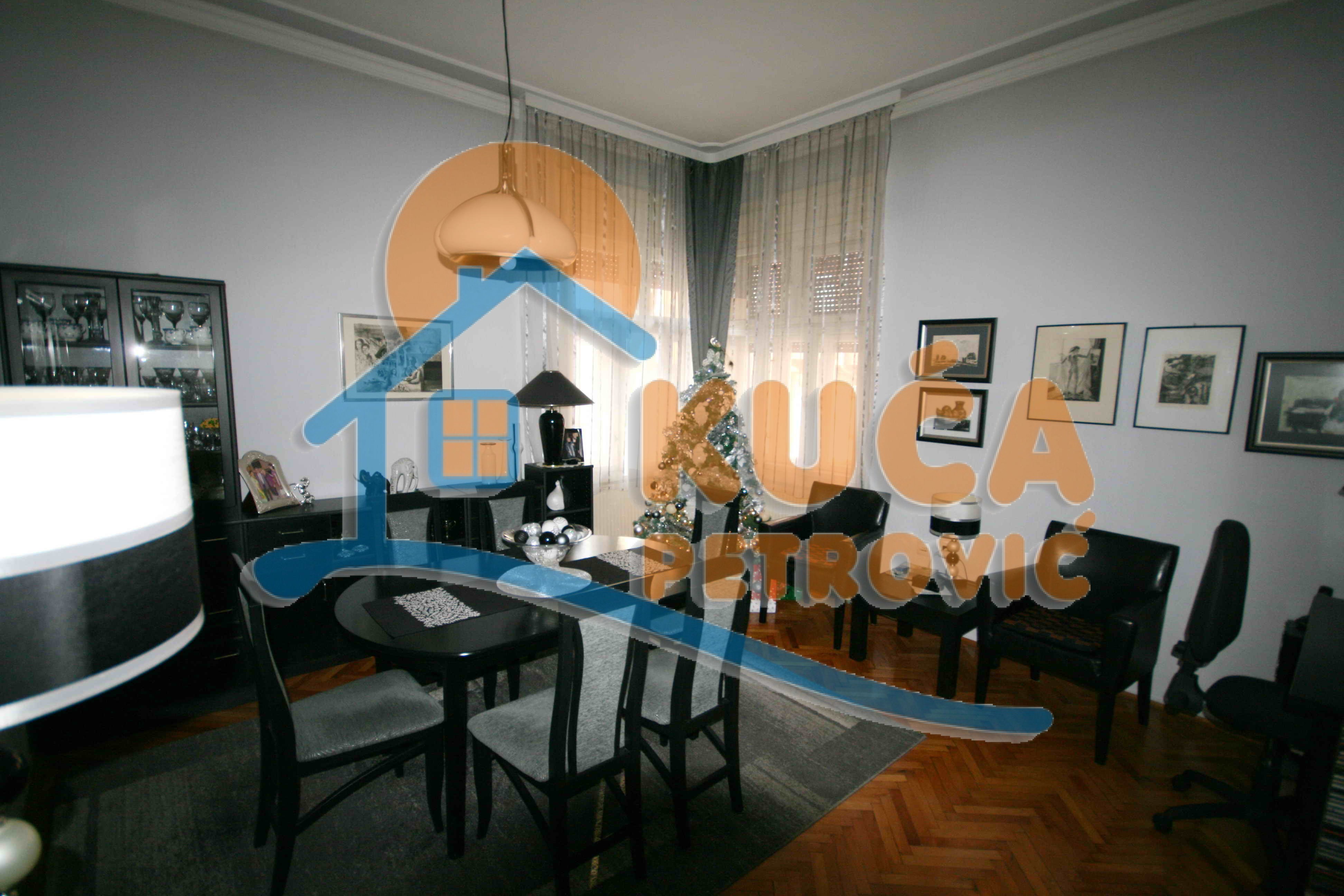 četvorosobna kuća, 275 m2, Centar, Jeronimova ID: p-07609 4