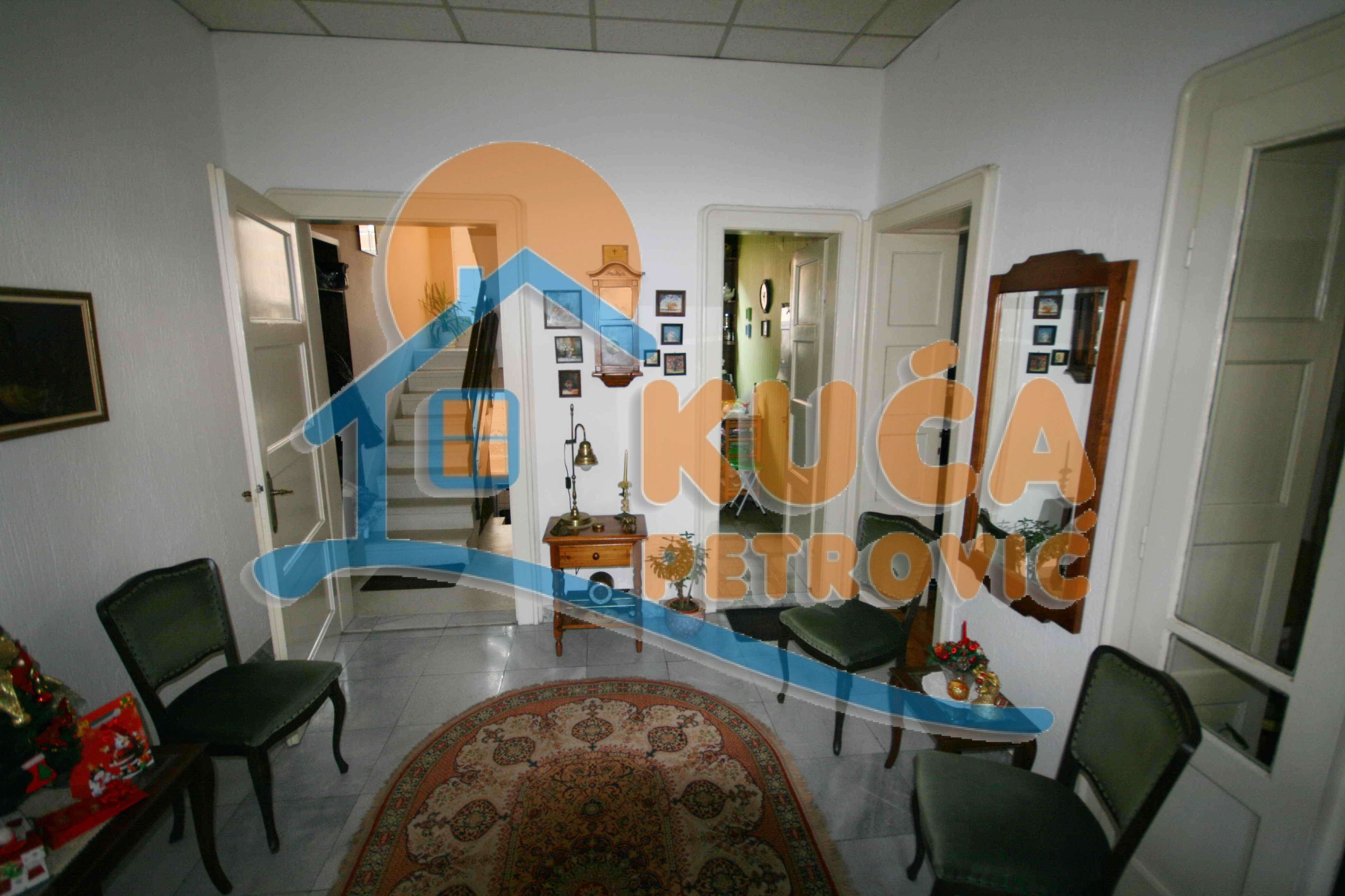 četvorosobna kuća, 275 m2, Centar, Jeronimova ID: p-07609 5