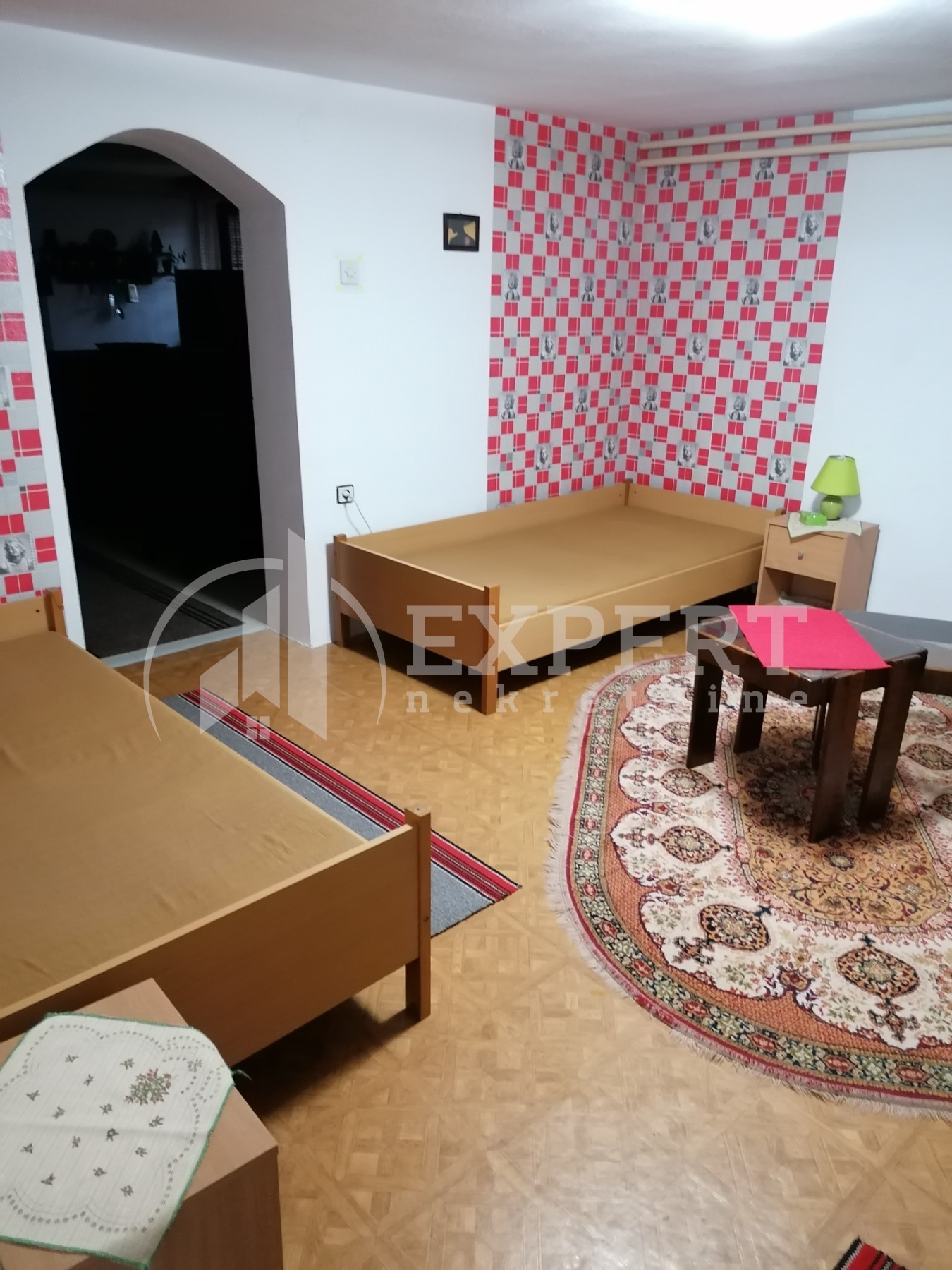 četvorosobna kuća, 275 m2, Centar, Jeronimova ID: p-07609 16