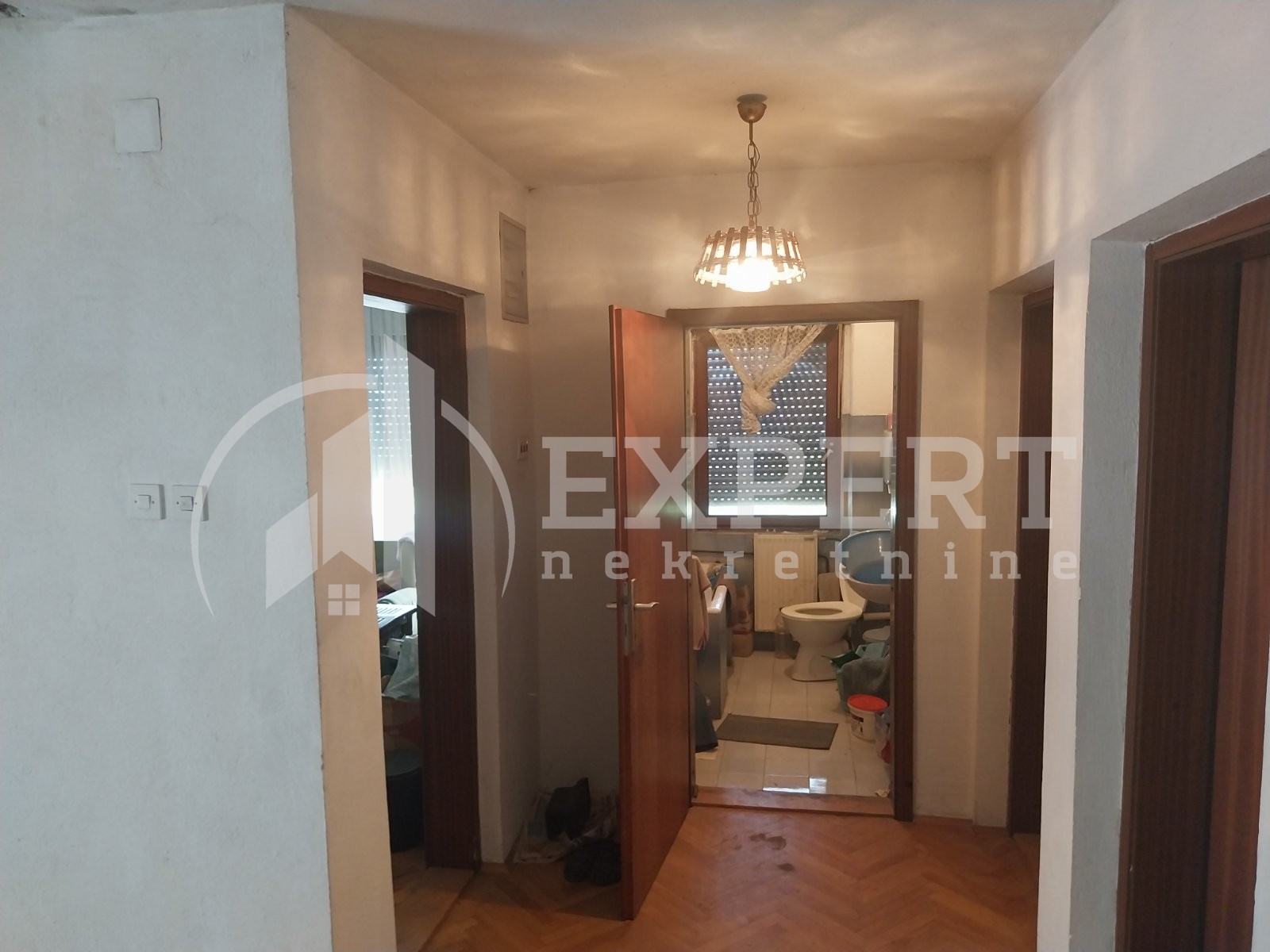 četvorosobna kuća, 283 m2, Njegoševa ID: p-010999 11