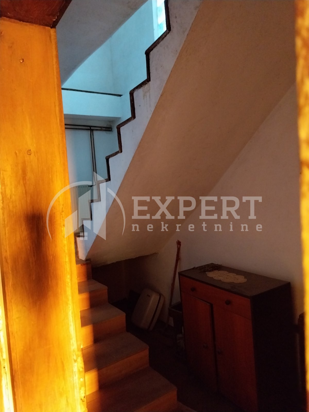 četvorosobna kuća, 283 m2, Njegoševa ID: p-010999 3