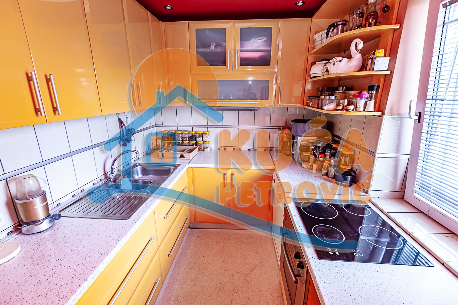 četvorosobna kuća, 292 m2, Trošarina, Pavla Jurišića Šturma ID: p-011147 3