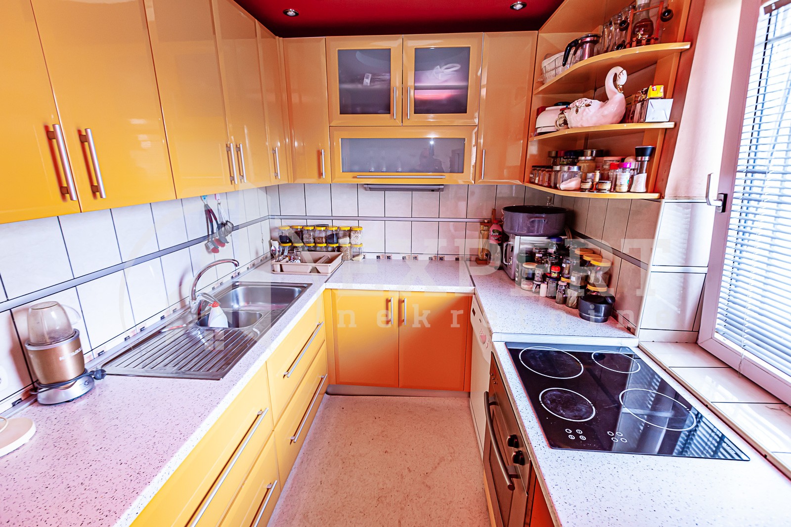 četvorosobna kuća, 292 m2, Trošarina, Pavla Jurišića Šturma ID: p-011147 3