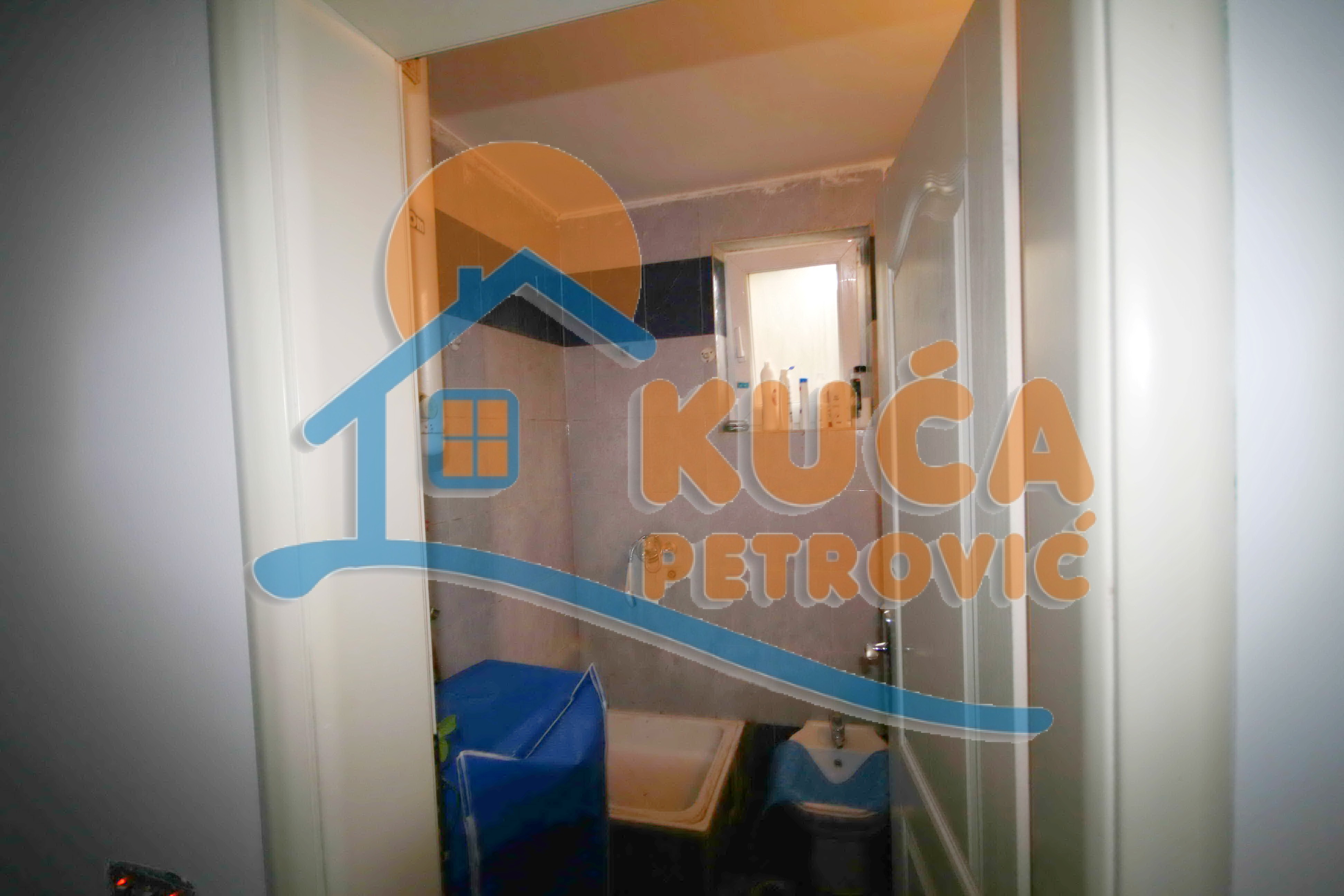četvorosobna kuća, 300 m2, Centar, Generala Milojka Lešjanina ID: p-01808 8
