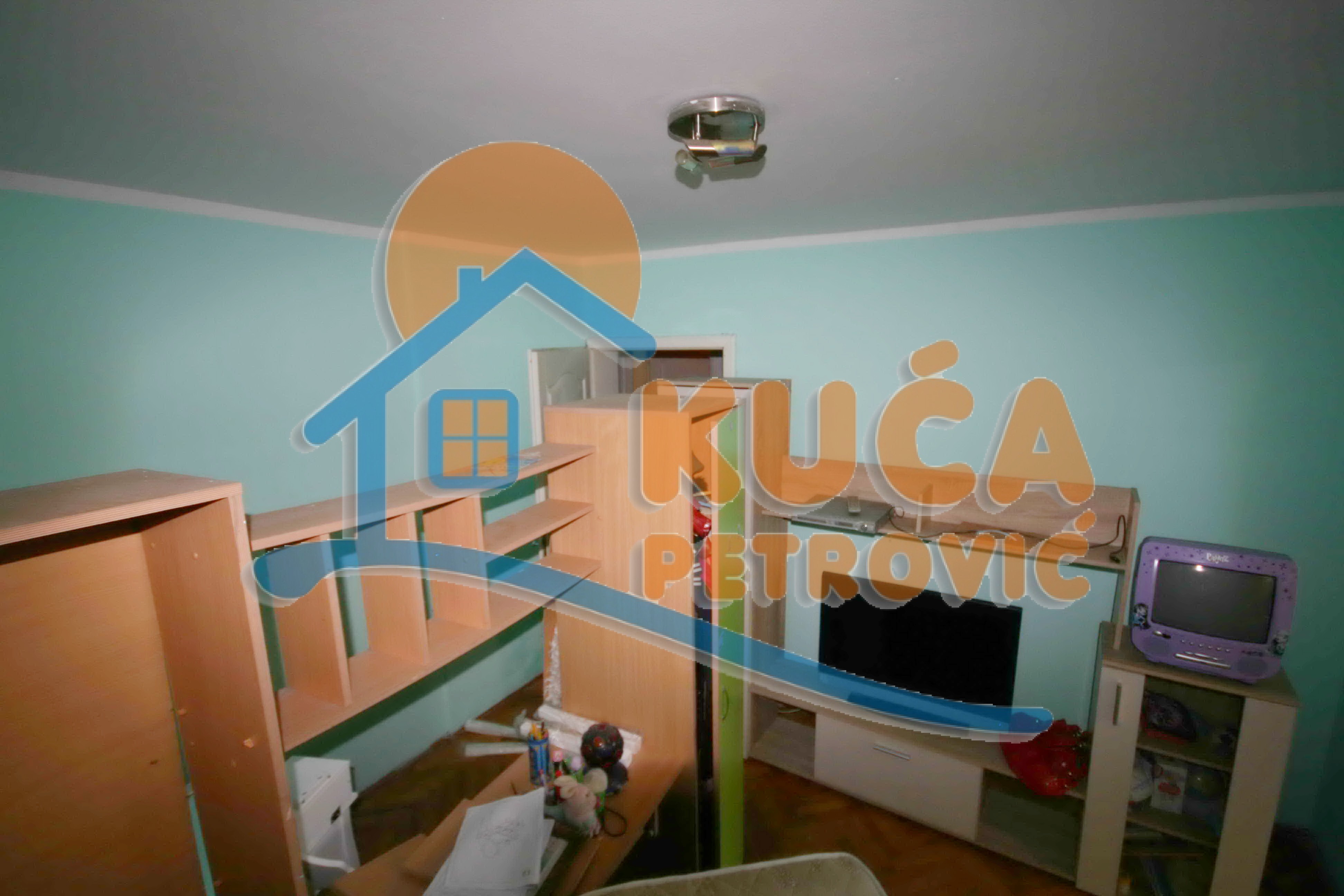 četvorosobna kuća, 300 m2, Centar, Generala Milojka Lešjanina ID: p-01808 9