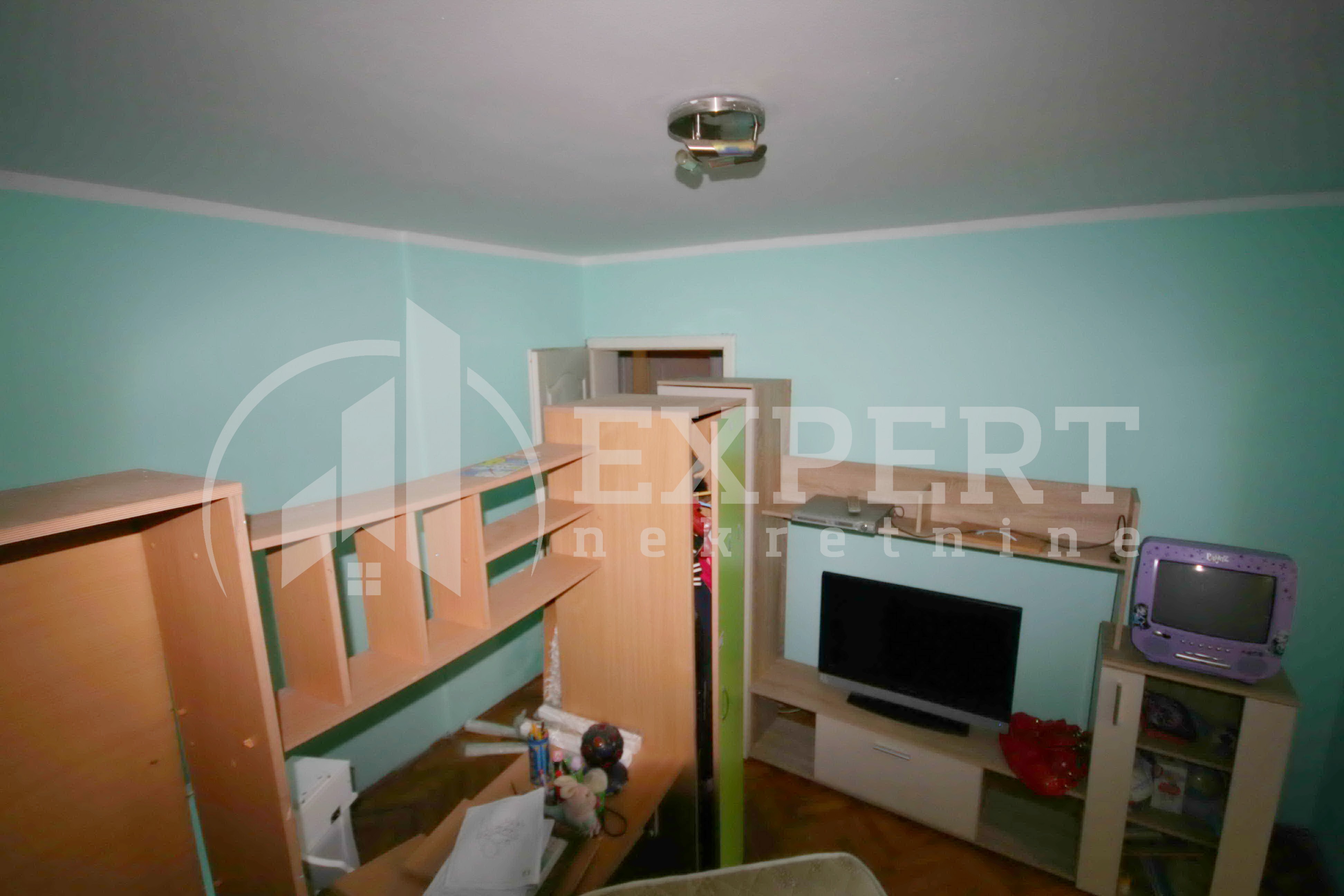 četvorosobna kuća, 300 m2, Centar, Generala Milojka Lešjanina ID: p-01808 9