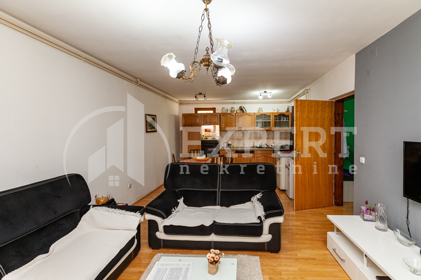 četvorosobna kuća, 300 m2, Palilula, Apelovac ID: p-06962 3