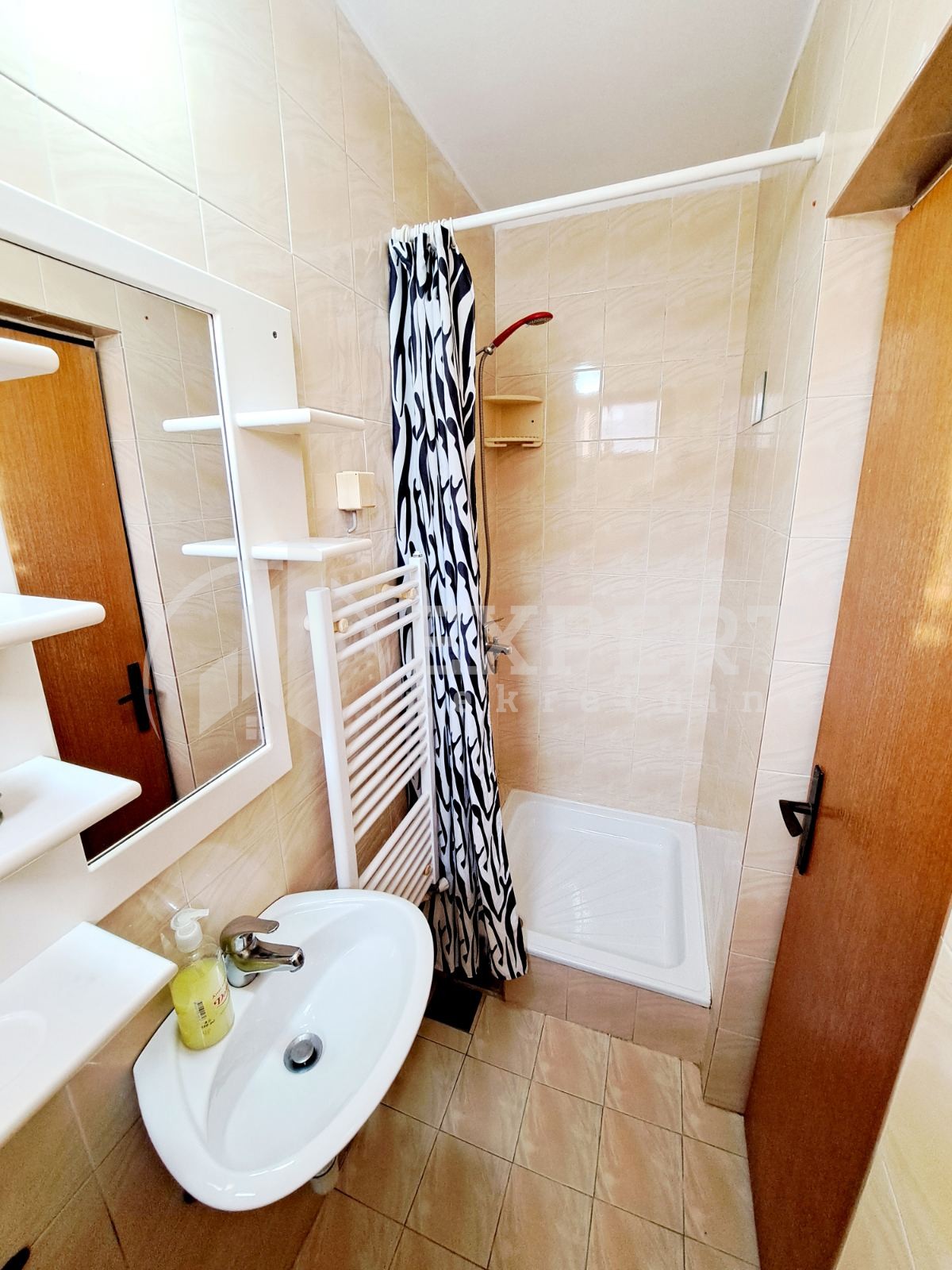četvorosobna kuća, 300 m2, Palilula, Topličkog partizanskog odreda ID: i-010408 18