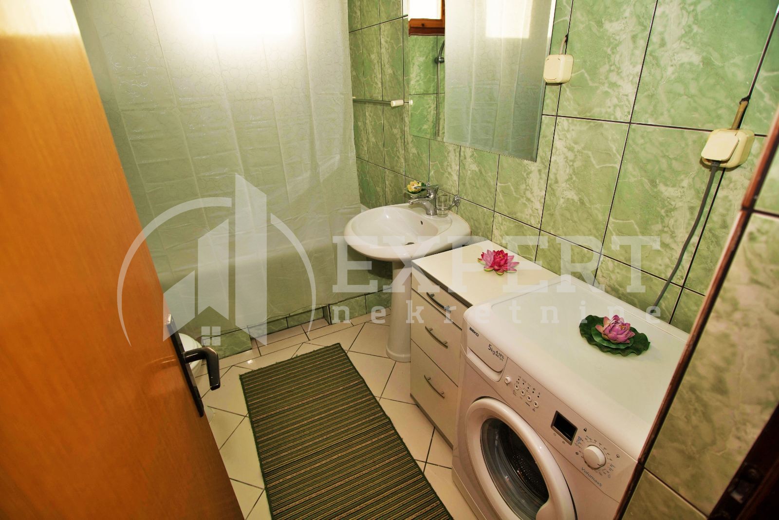 četvorosobna kuća, 300 m2, Palilula, Topličkog partizanskog odreda ID: i-010408 19
