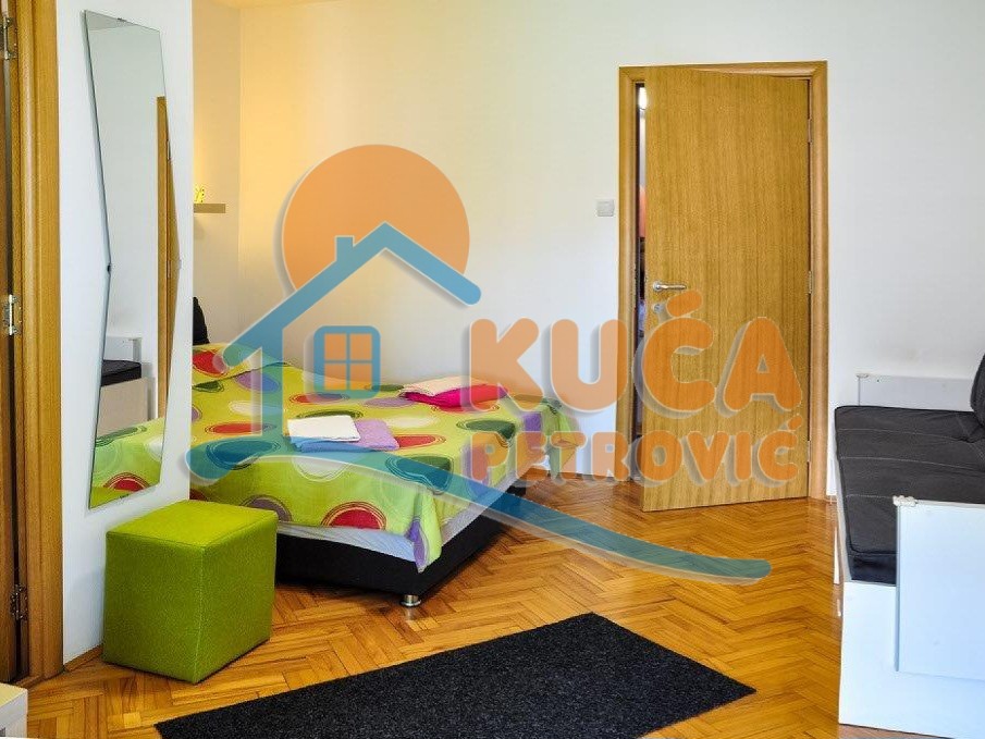 četvorosobna kuća, 300 m2, Palilula, Topličkog partizanskog odreda ID: i-010408 5