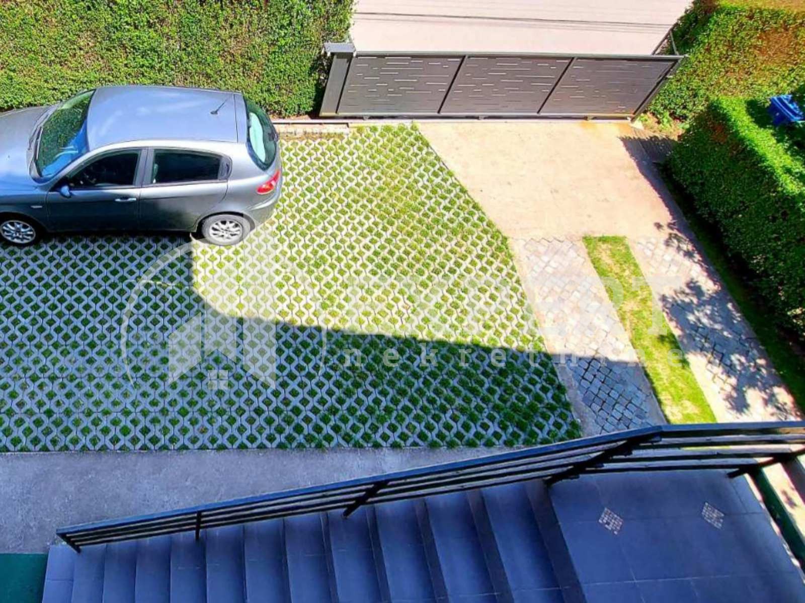 četvorosobna kuća, 300 m2, Palilula, Topličkog partizanskog odreda ID: i-010408 40