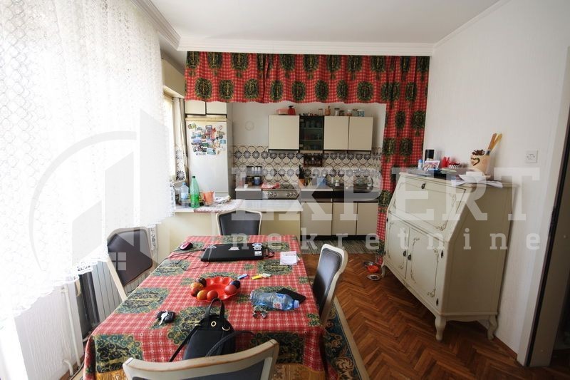 četvorosobna kuća, 300 m2, Pantelej, Somborska ID: p-0241 3