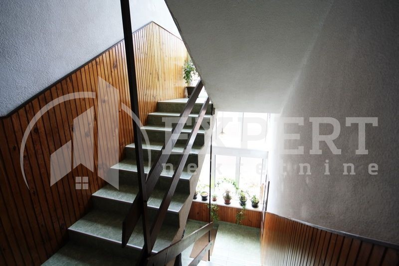 četvorosobna kuća, 300 m2, Pantelej, Somborska ID: p-0241 8