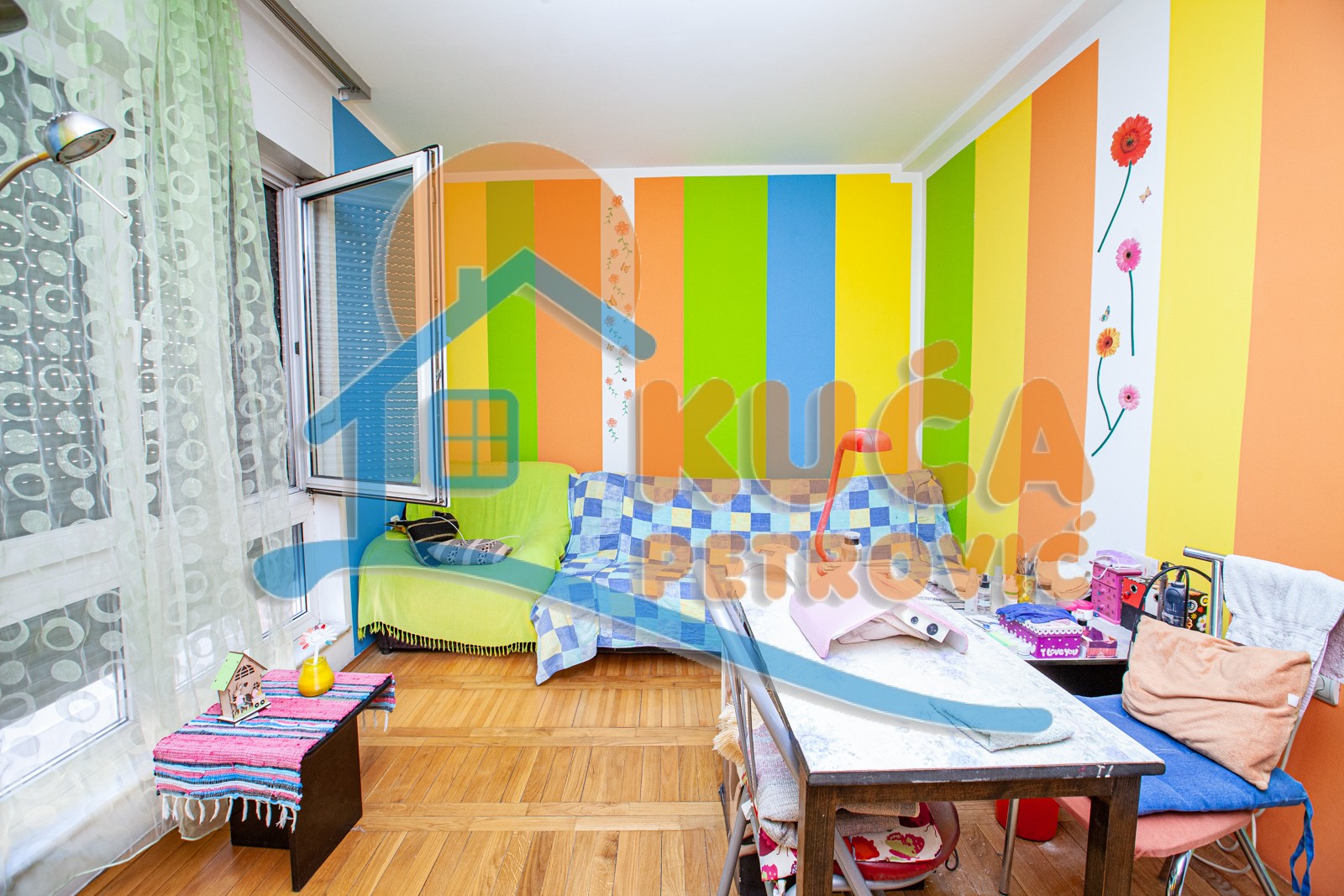 četvorosobna kuća, 300 m2, Šojka, Jug Bogdanova ID: i-05256 17