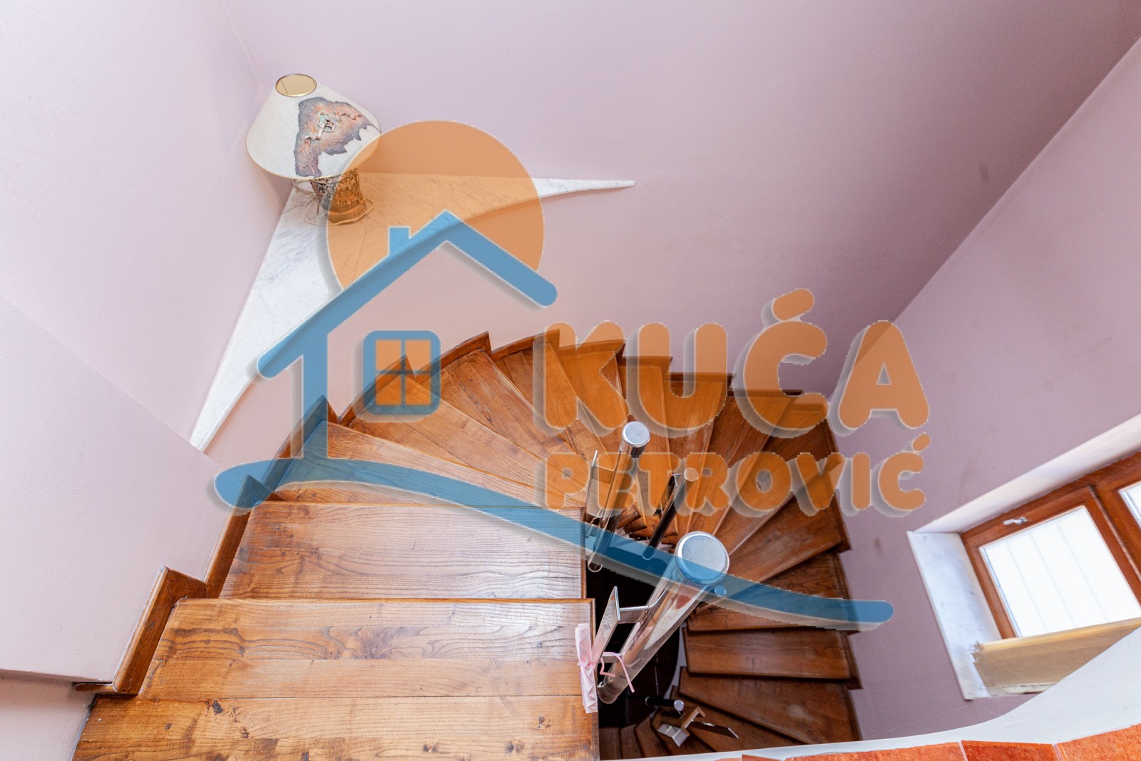 četvorosobna kuća, 300 m2, Šojka, Jug Bogdanova ID: i-05256 14