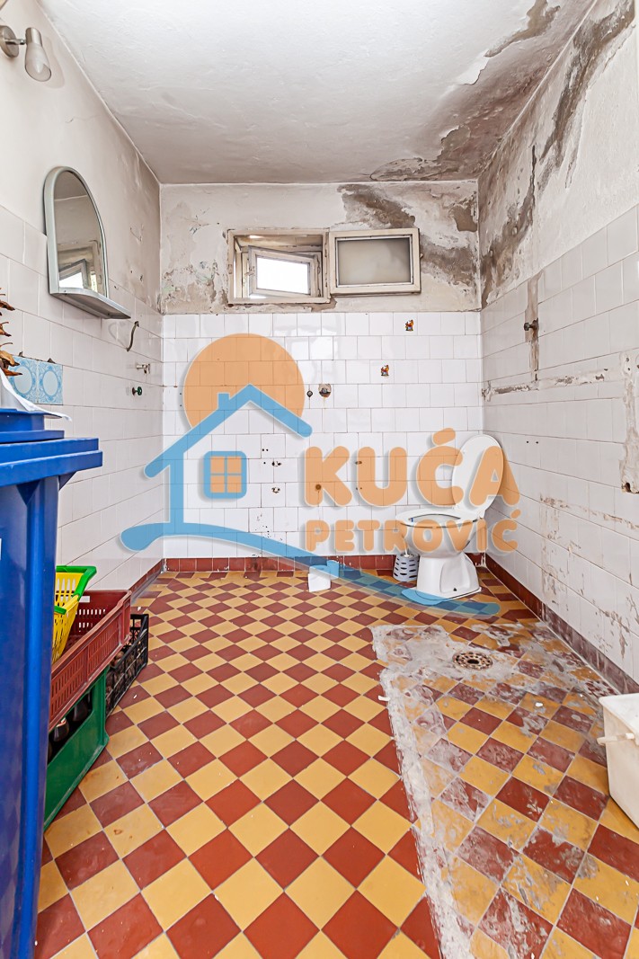 četvorosobna kuća, 310 m2, Kičevo, Kosovska ID: p-09668 13