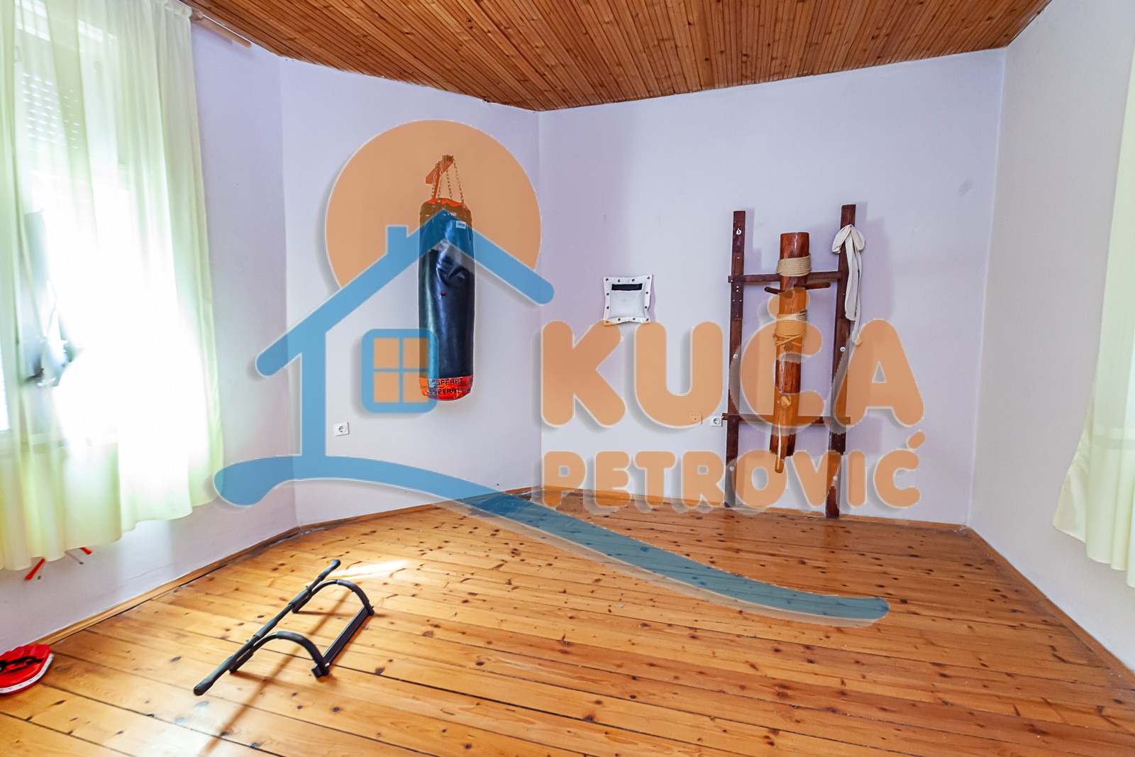 četvorosobna kuća, 310 m2, Kičevo, Kosovska ID: p-09668 15