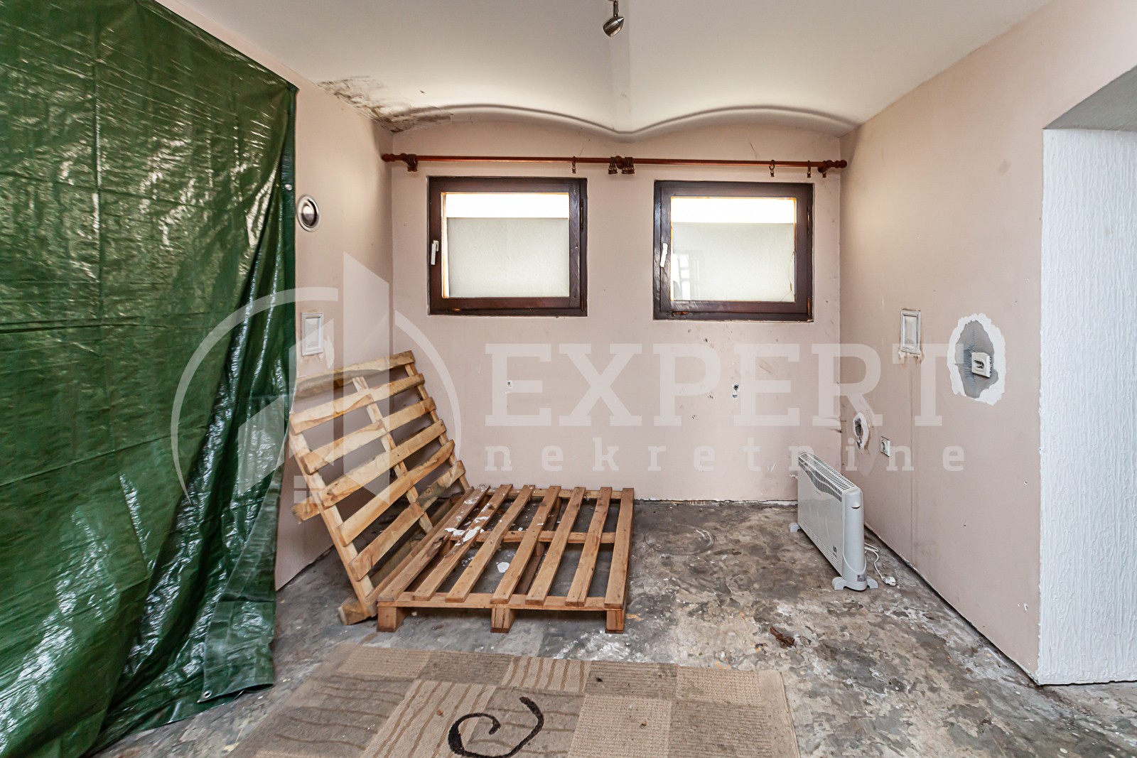 četvorosobna kuća, 310 m2, Kičevo, Kosovska ID: p-09668 12