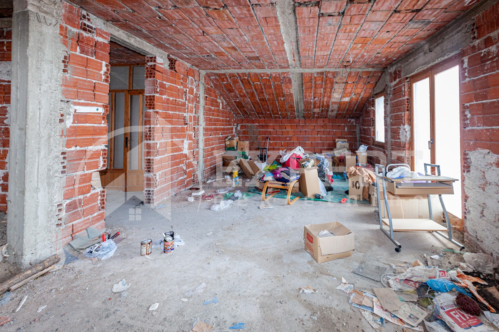 četvorosobna kuća, 323 m2, Brzi Brod, Timočka ID: p-04939 23